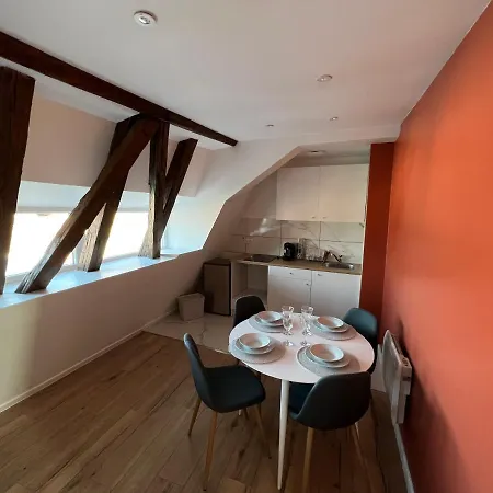 Arcades Apartament *